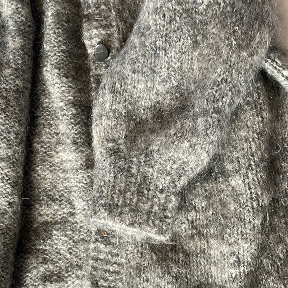 Grey mohair long buttoned cardigan - Picture 3 of 4